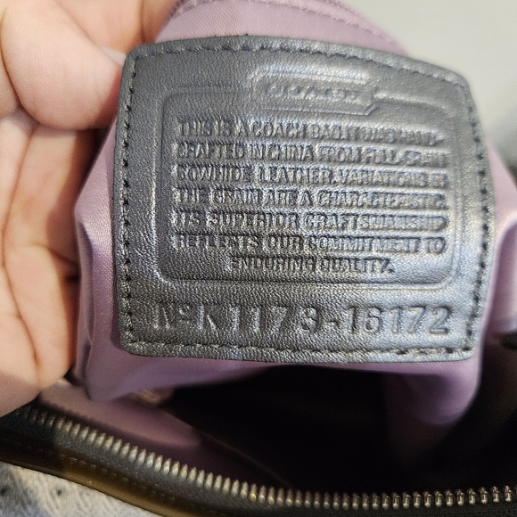 Coach Enamal 2 way shoulder bag. - Picture 15 of 16